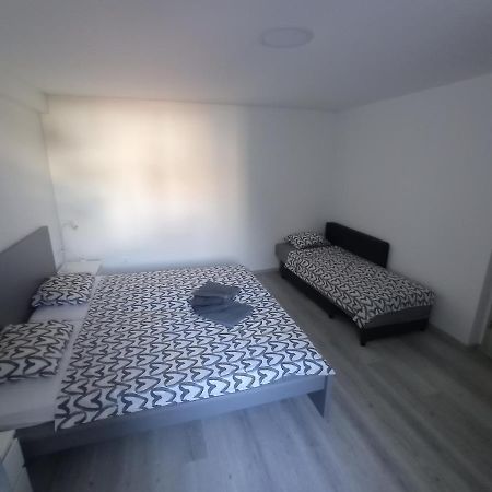 Apartmaja Eva&Pia โคเปร์ ภายนอก รูปภาพ