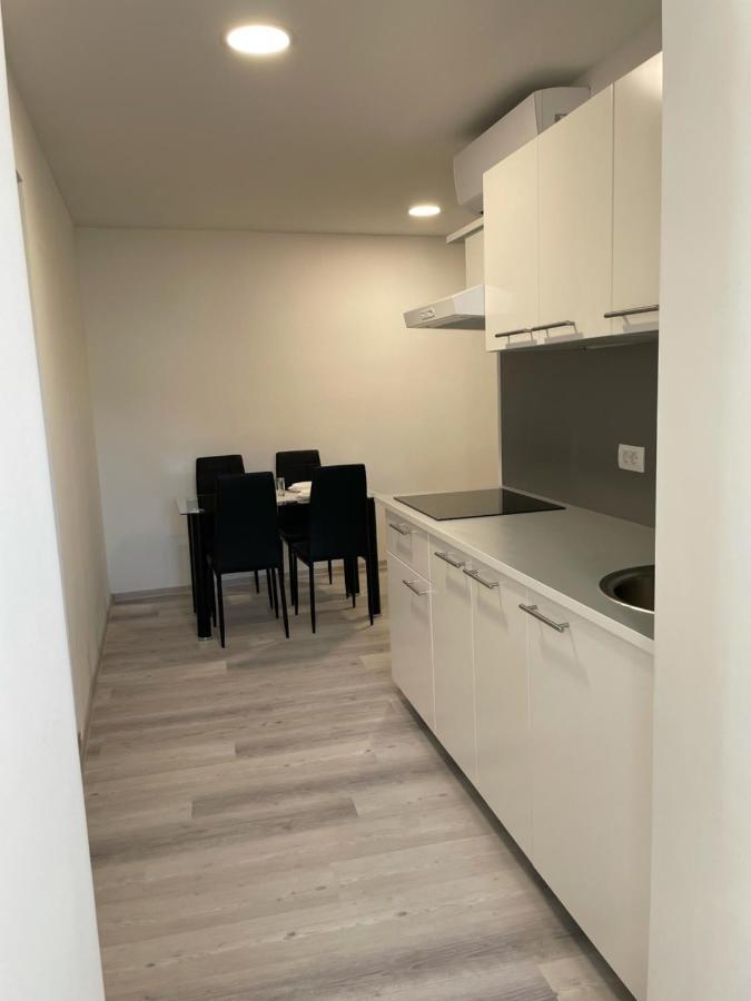 Apartmaja Eva&Pia โคเปร์ ภายนอก รูปภาพ