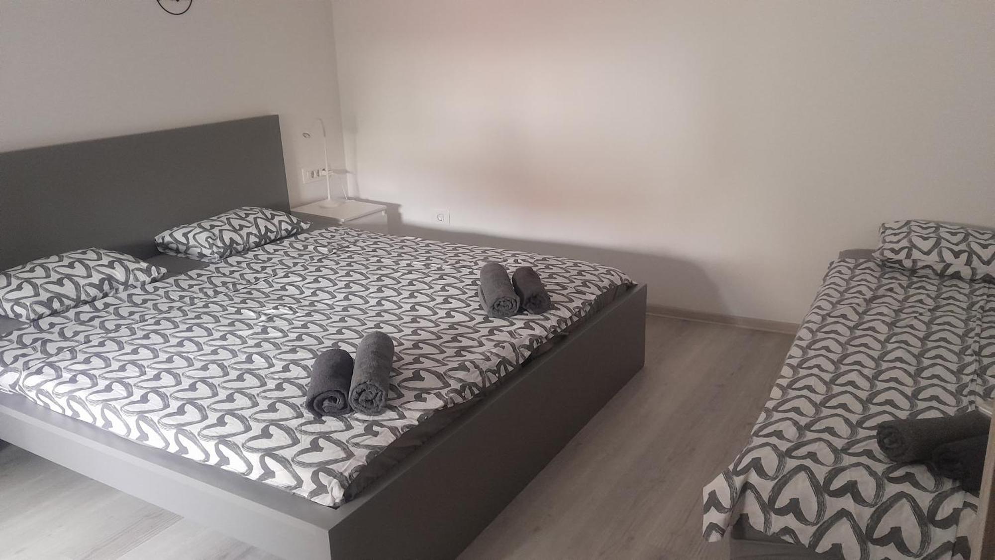 Apartmaja Eva&Pia โคเปร์ ภายนอก รูปภาพ